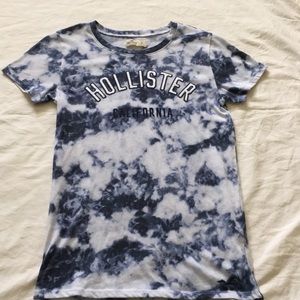 Hollister women’s XS tie dye tee
